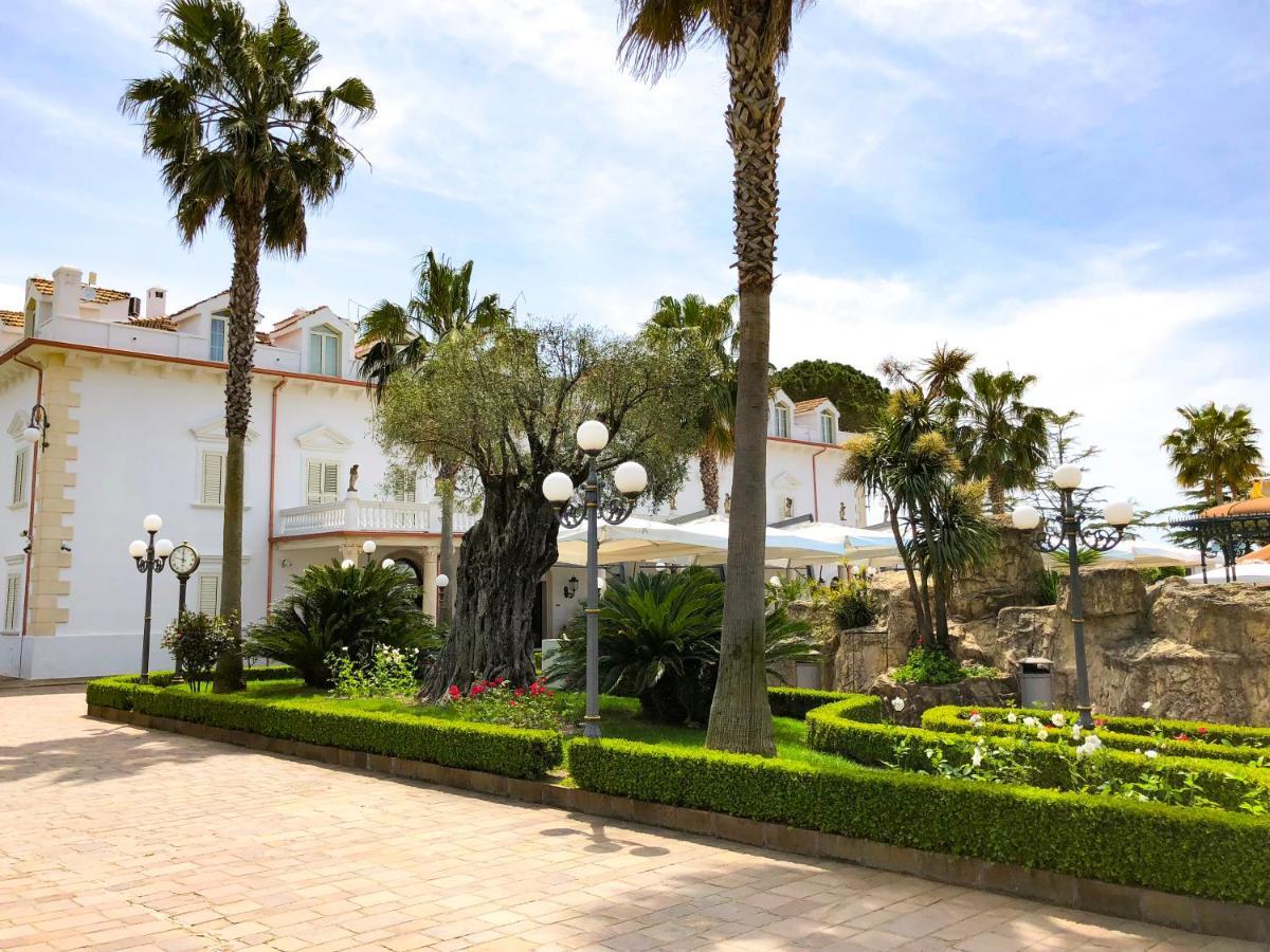 Resort Villa Antica Eboli Eksteriør billede